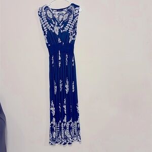 Ana & Rose Blue & White Floral Maxi Dress Size M